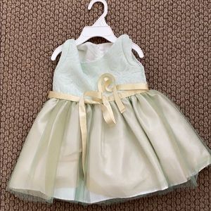 Girls Dress (Olive/Green)